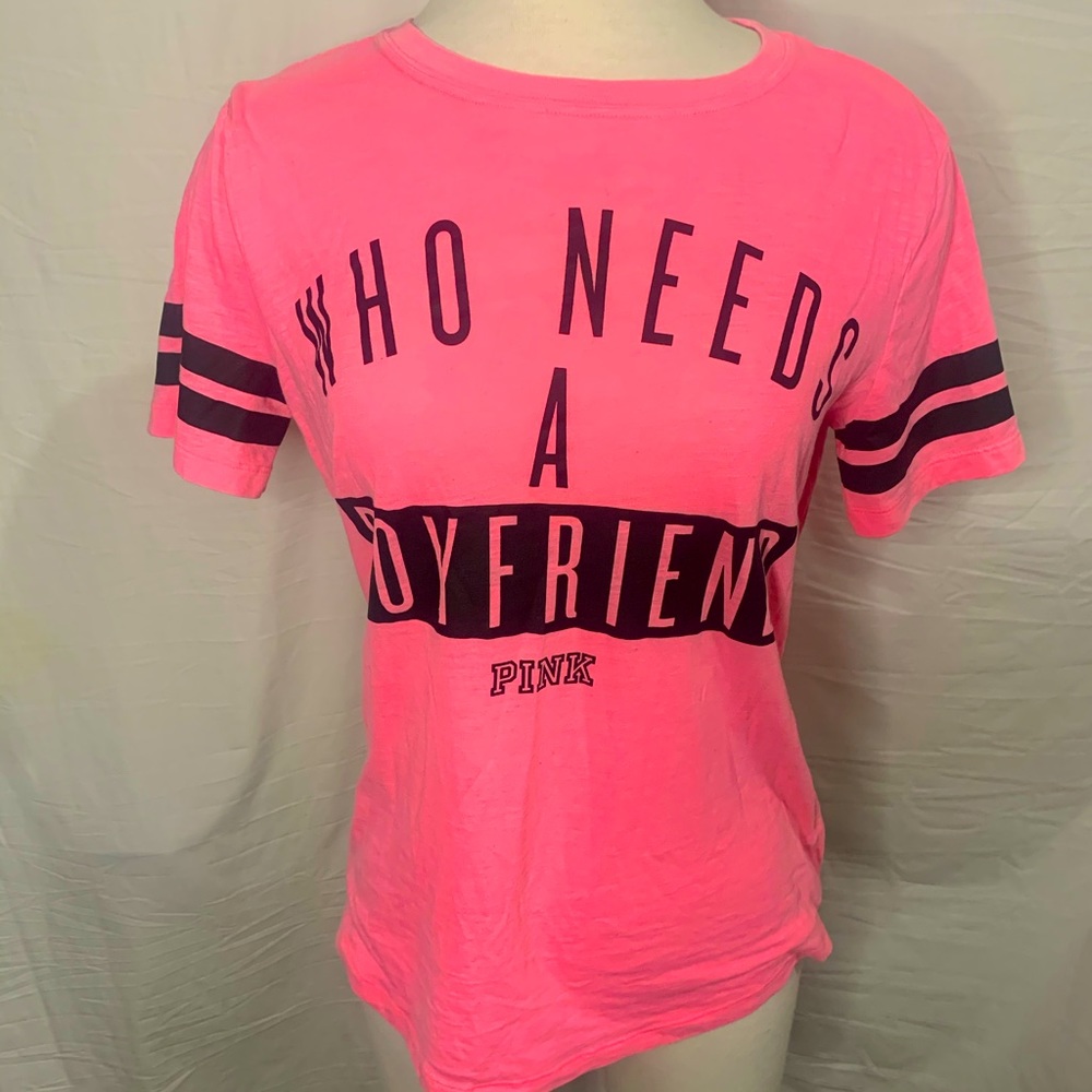 VS PINK woman’s shirt small